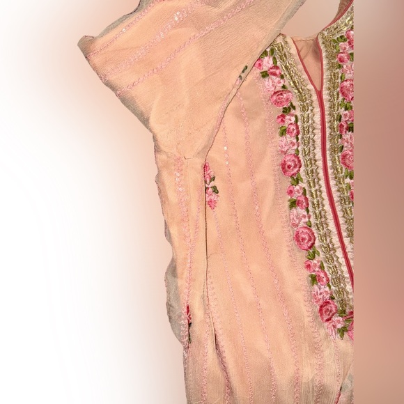 Women's Kurtas 3pcs set Embroidered Pink & Cream Dress with Pants & Dupatta - Picture 6 of 11